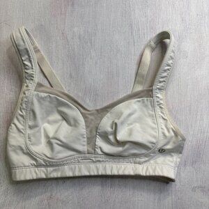 Lululemon Athletica Ta Ta Tamer Convertible ivory  High Support Sports Bra 34C